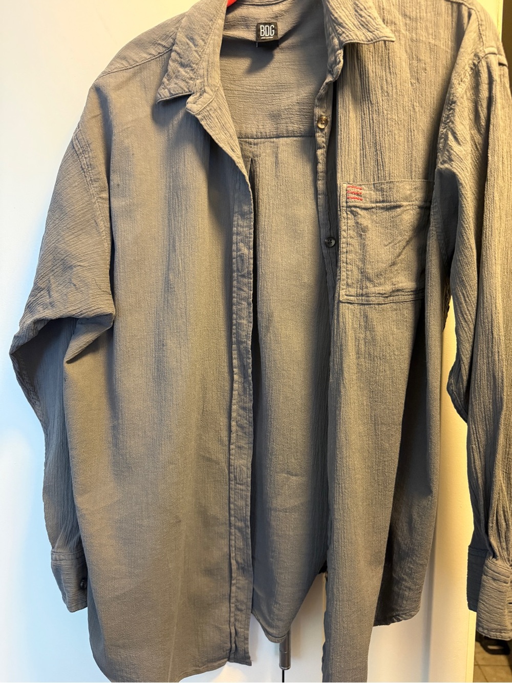 BDG Men's Casual Button-Down Shirt in Gray